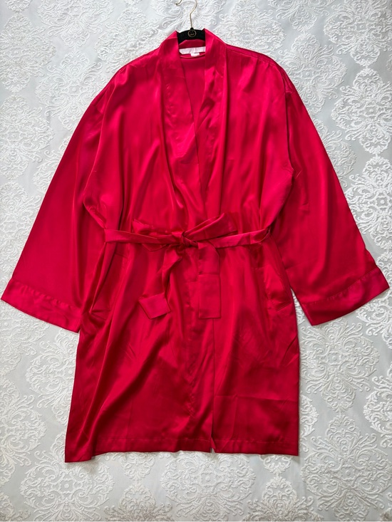 Victoria's Secret Other - Victorias Secret 2002 Red Satin Robe With Belt Size Medium